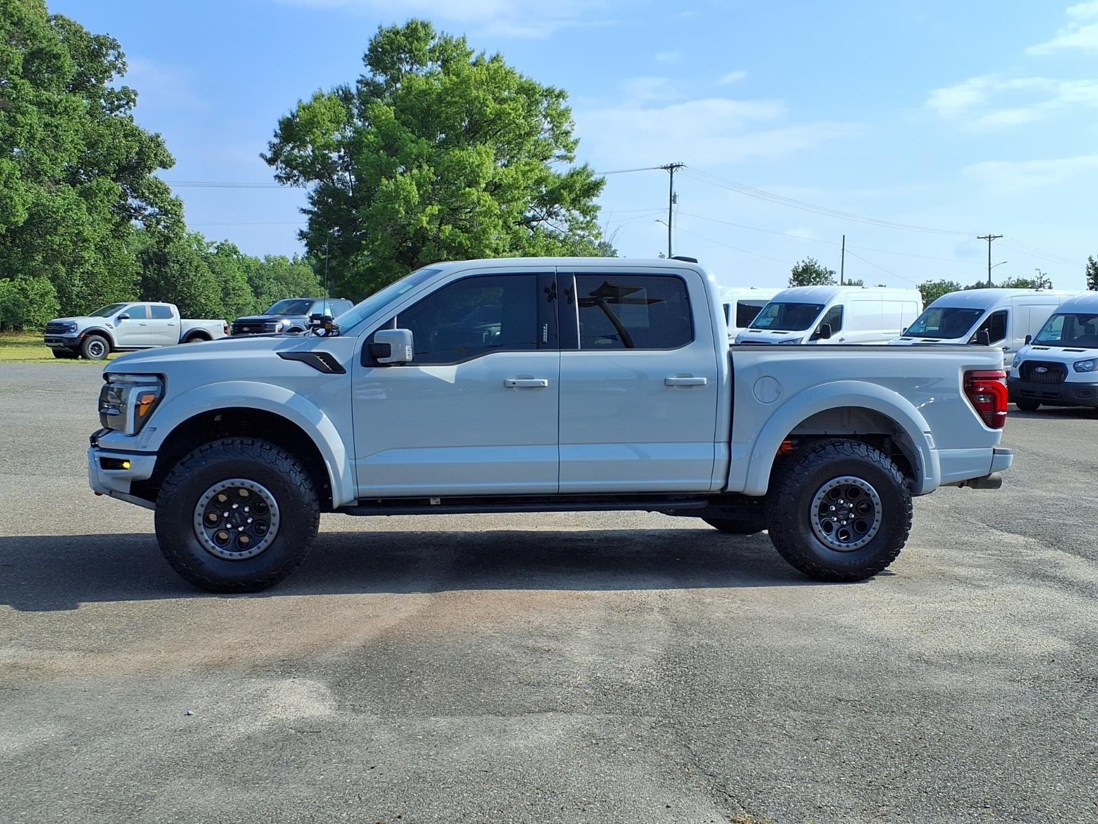 Used 2024 Avalanche Ford Raptor image 3