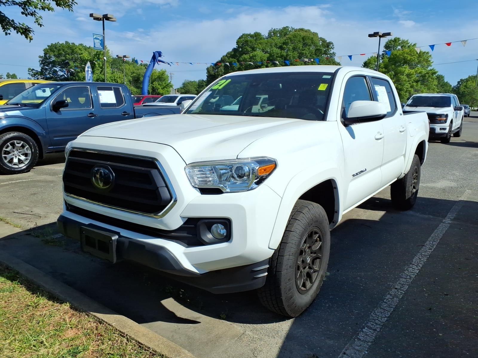 Super White 2021 Toyota Tacoma SR5 V6 Double Cab RWD Pickup Truck 4X2 Automatic