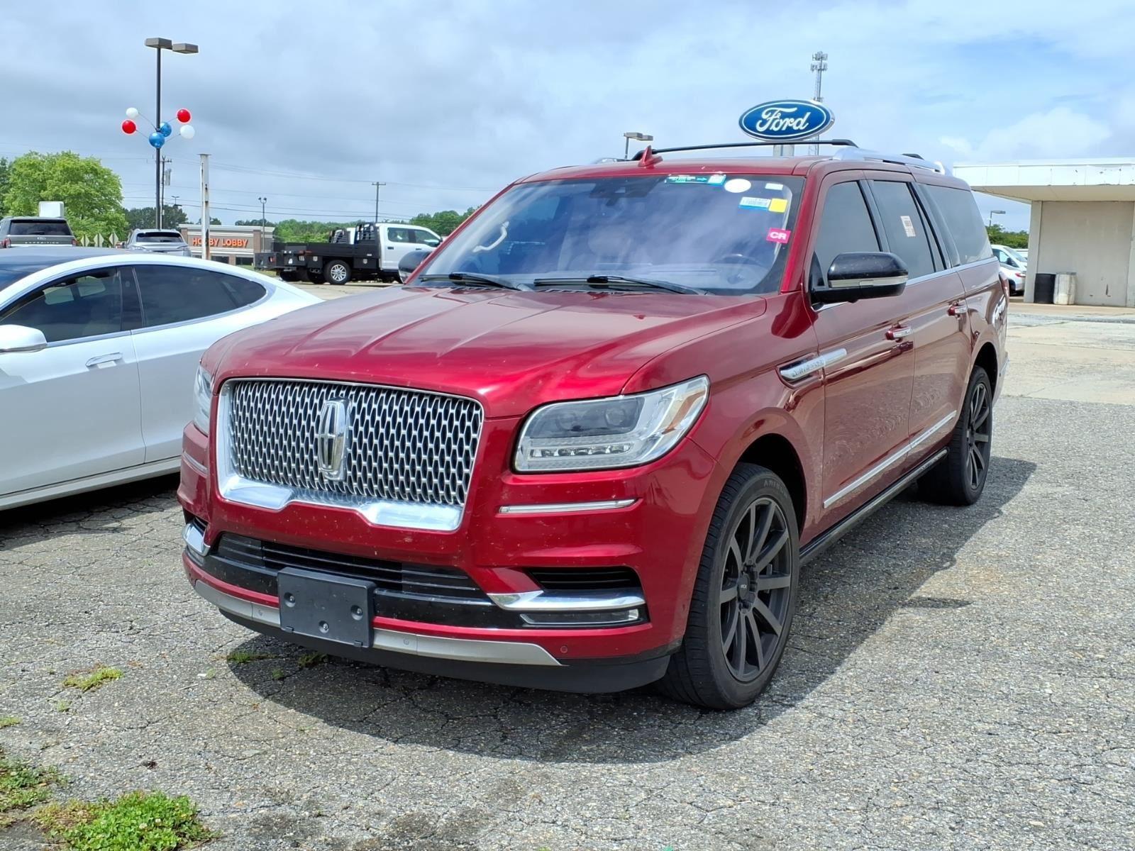 Ruby Red Metallic Tinted Clearcoat 2018 Lincoln Navigator L Reserve 4WD SUV / Crossover Four-Wheel Drive Automatic