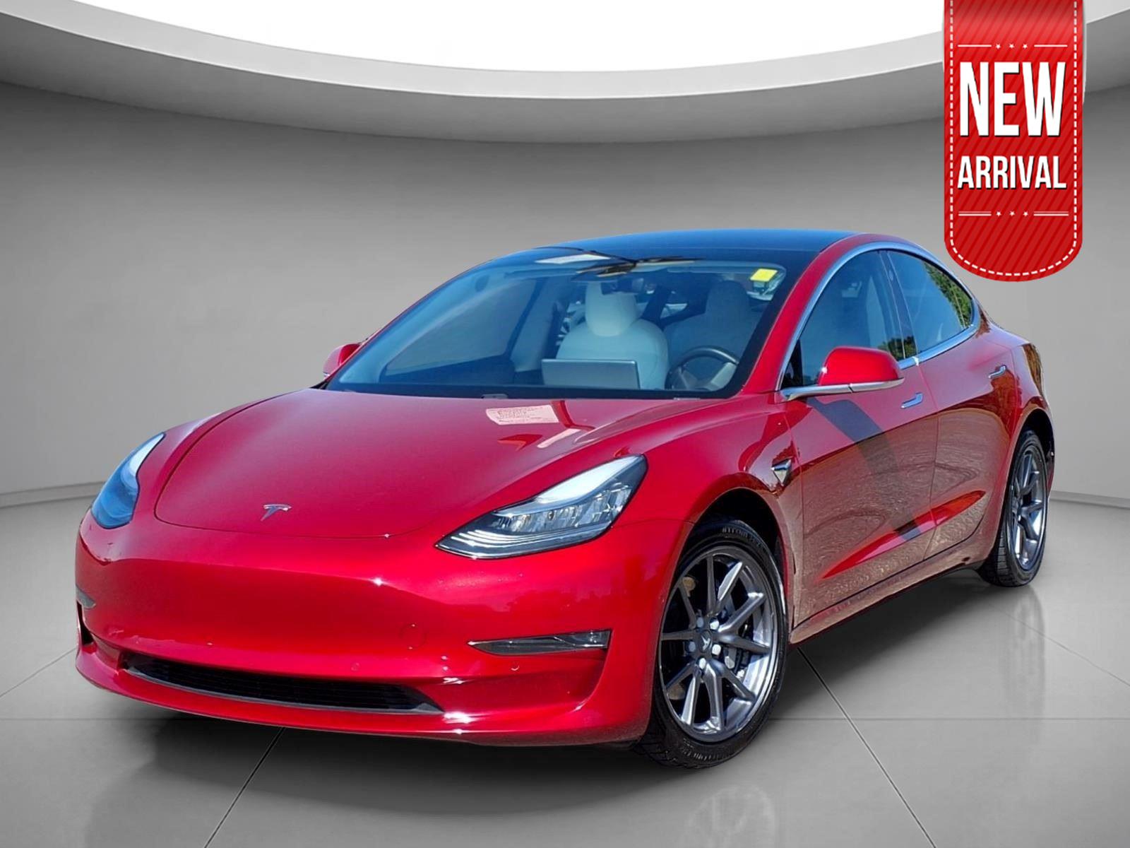 Red Multi-Coat 2018 Tesla Model 3 Mid Range RWD Sedan Rear-Wheel Drive Automatic