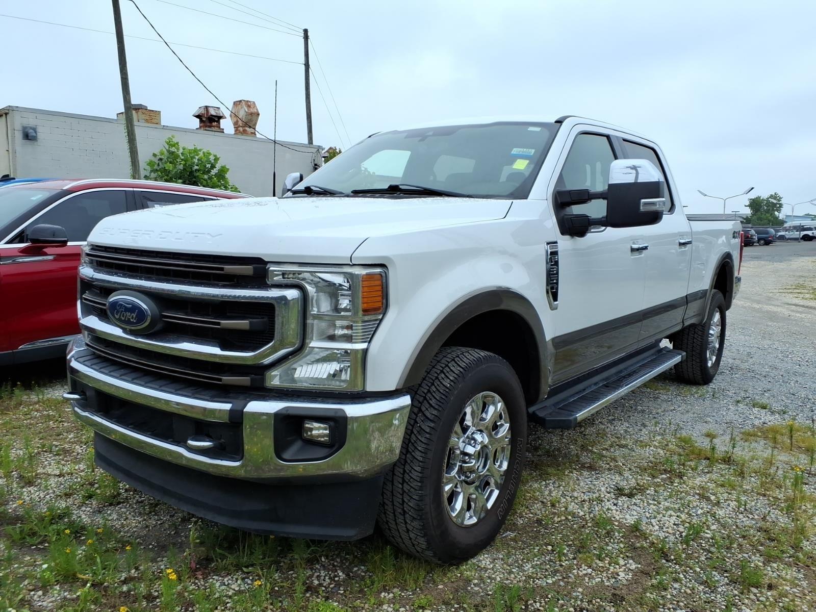 Oxford White 2022 Ford F-350 Super Duty King Ranch Crew Cab 4WD Pickup Truck Four-Wheel Drive Automatic
