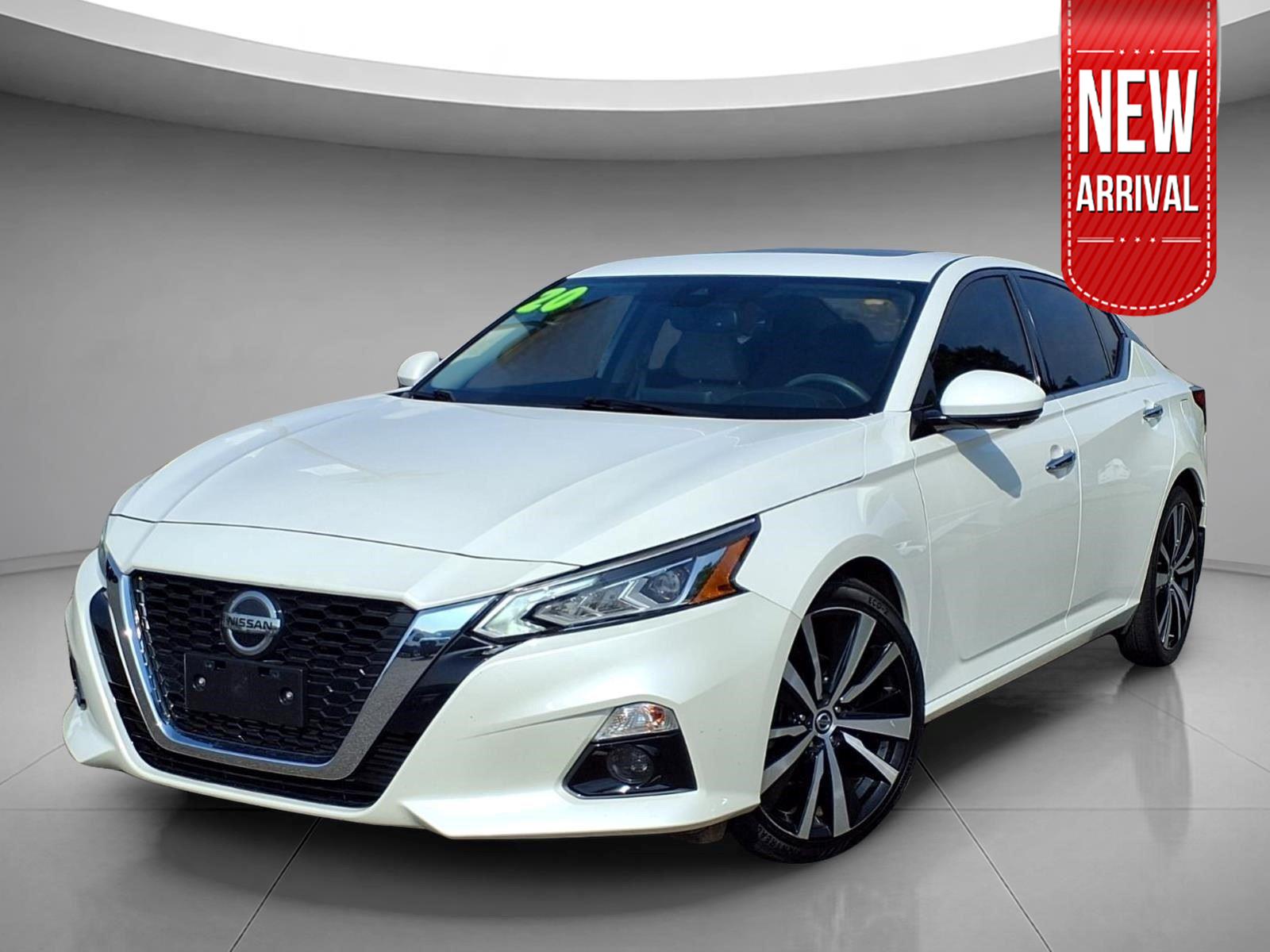 Pearl White Tricoat 2020 Nissan Altima Sedan Front-Wheel Drive Continuously Variable Transmission