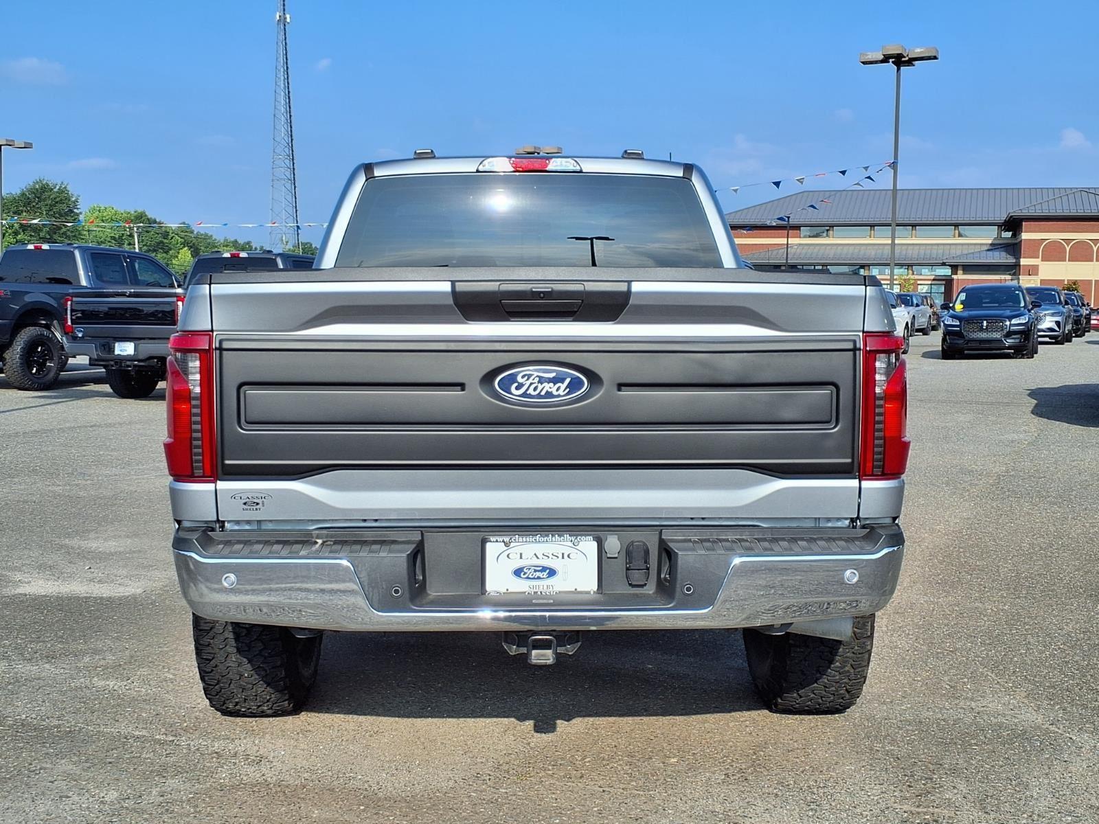Used 2024 Iconic Silver Metallic Ford XL image 9
