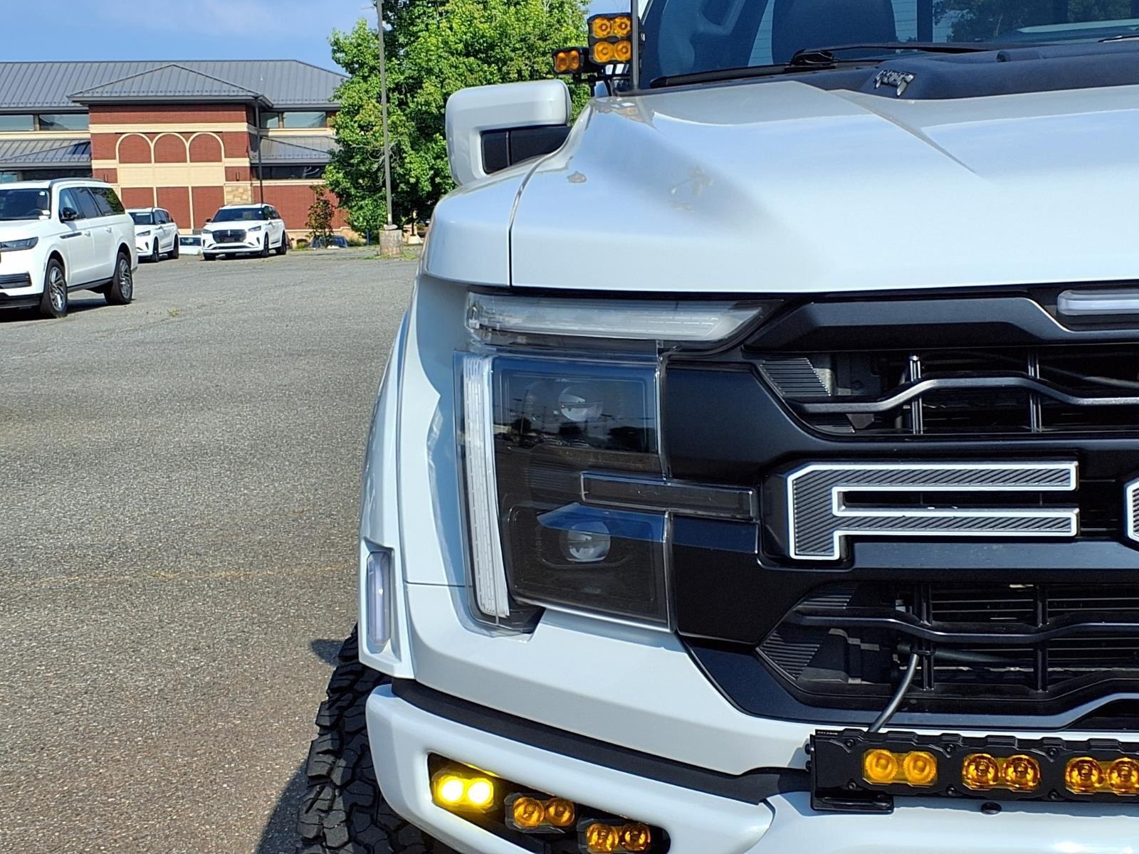 Used 2024 Avalanche Ford Raptor image 16