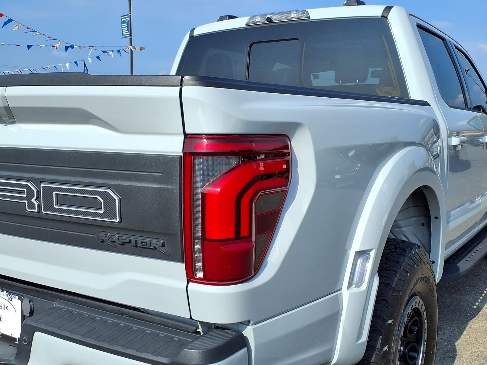 Used 2024 Avalanche Ford Raptor image 19