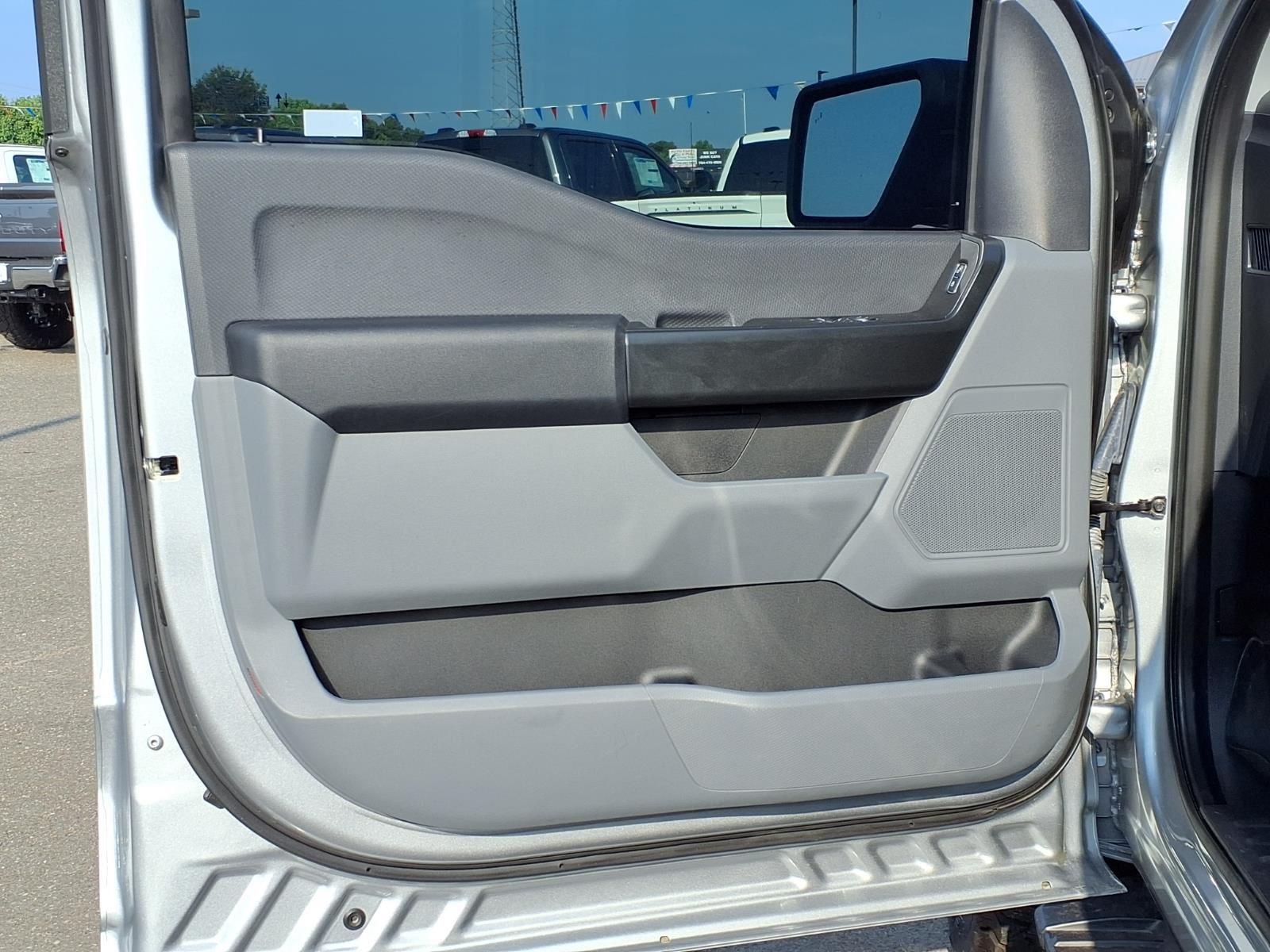 Used 2024 Iconic Silver Metallic Ford XL image 28