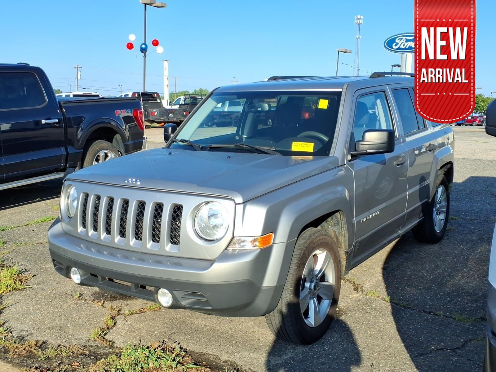 Billet Silver Metallic Clearcoat 2016 Jeep Patriot SUV / Crossover Front-Wheel Drive 6-Speed Automatic