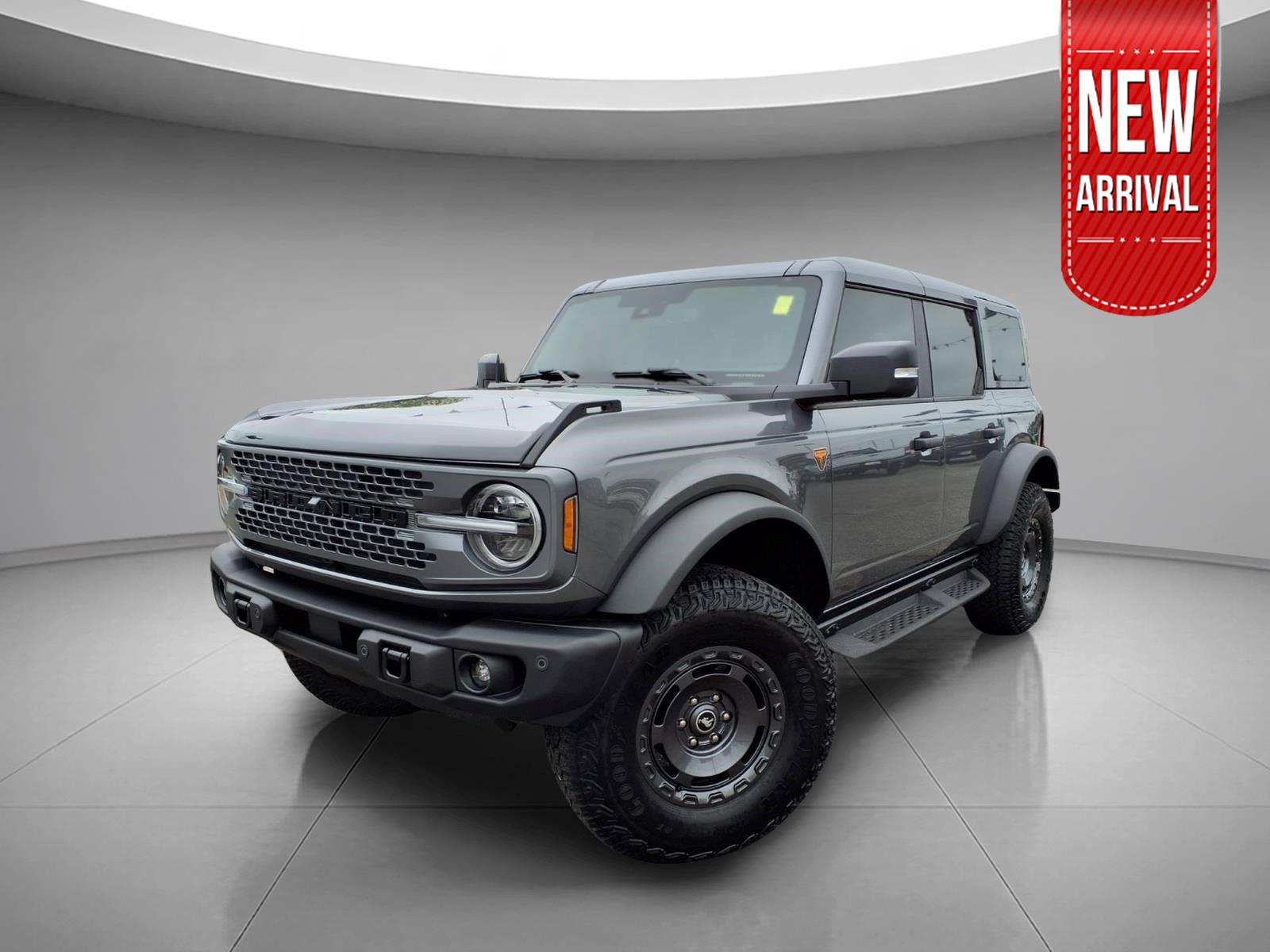 Carbonized Gray Metallic 2025 Ford Bronco SUV / Crossover Four-Wheel Drive 7-Speed Manual