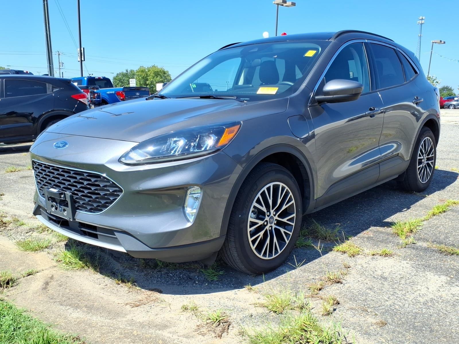 Carbonized Gray Metallic 2022 Ford Escape Hybrid Plug-in SUV / Crossover Front-Wheel Drive Continuously Variable Transmission