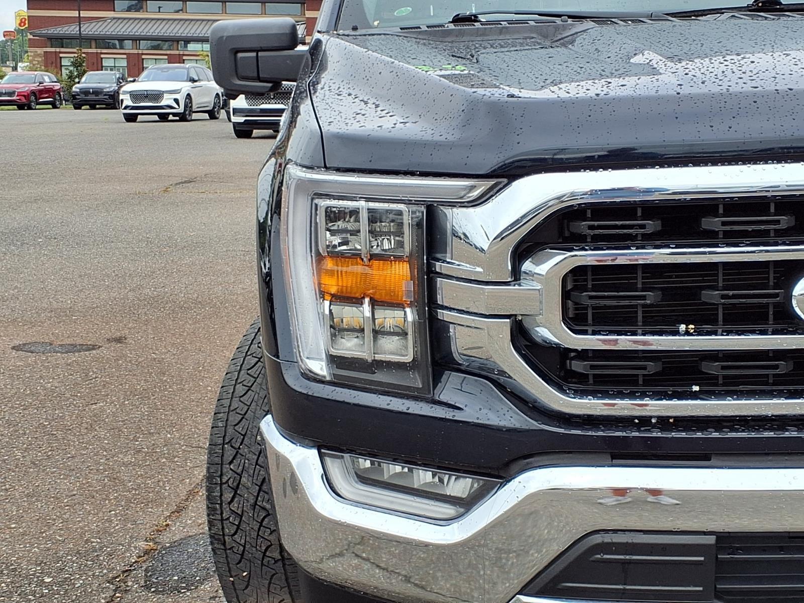 Used 2022 Antimatter Blue Metallic Ford XLT image 13