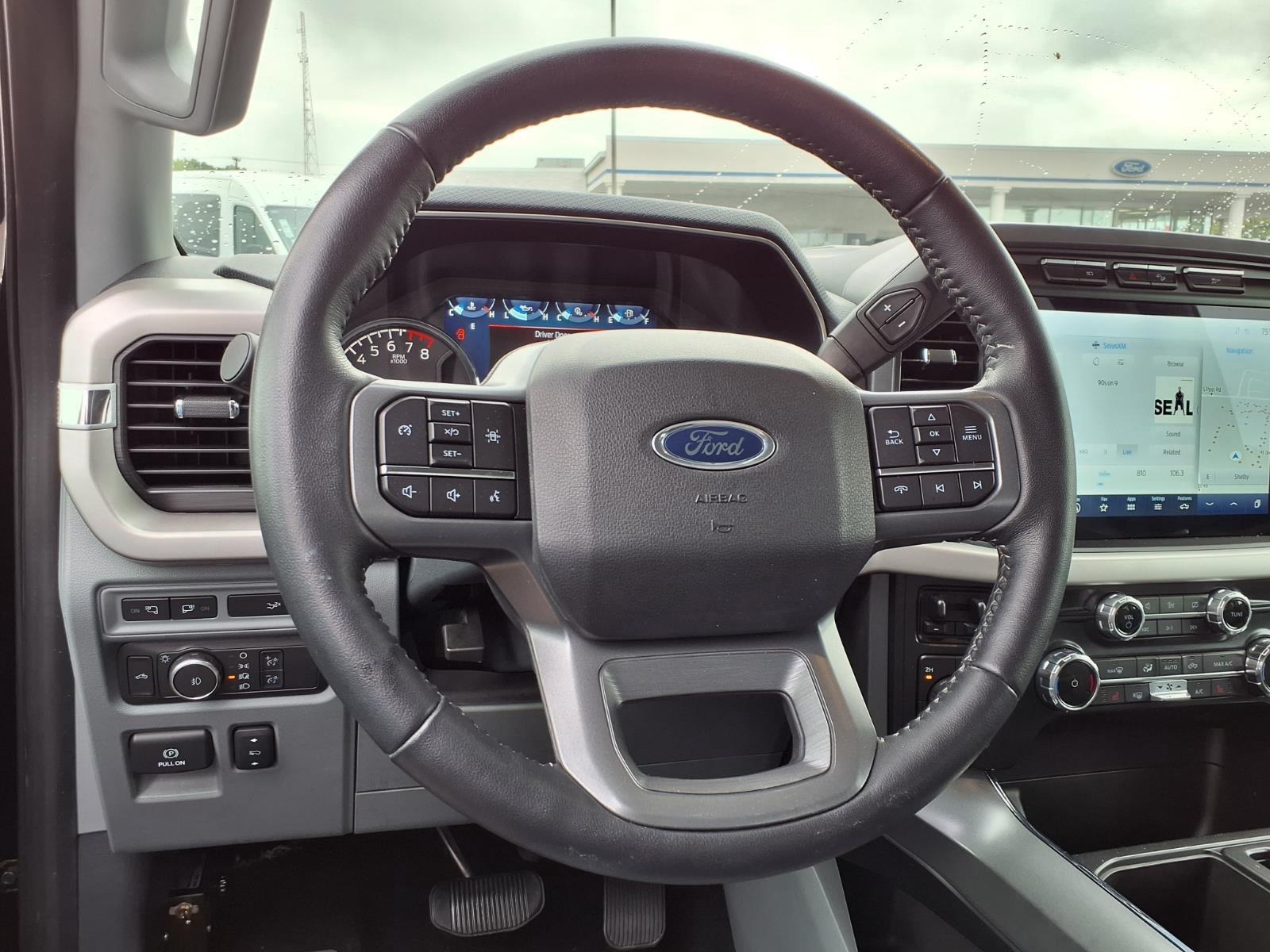 Used 2022 Antimatter Blue Metallic Ford XLT image 17
