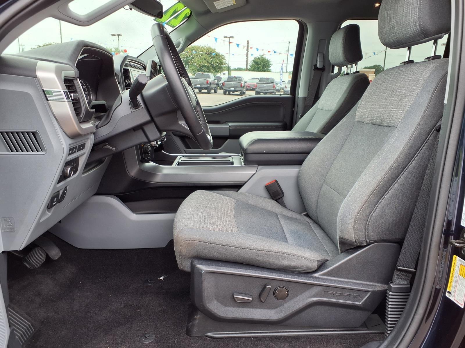 Used 2022 Antimatter Blue Metallic Ford XLT image 18