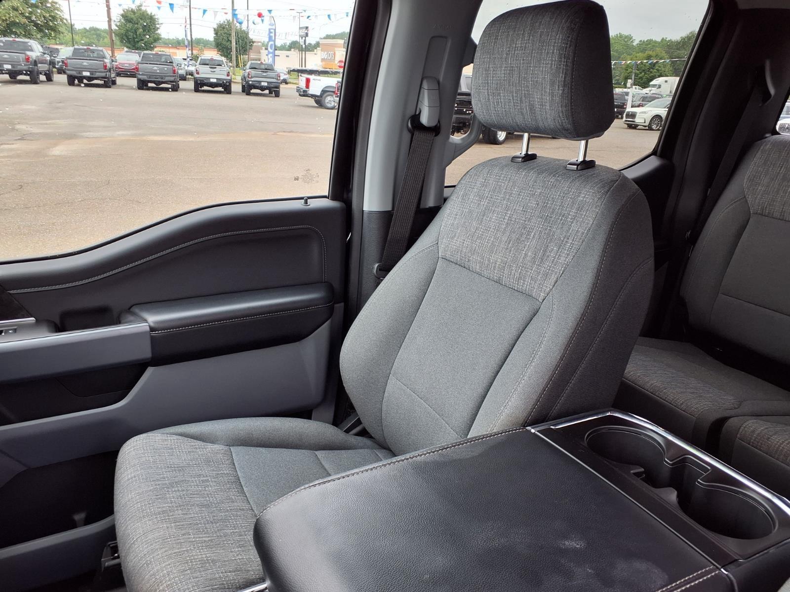 Used 2022 Antimatter Blue Metallic Ford XLT image 19