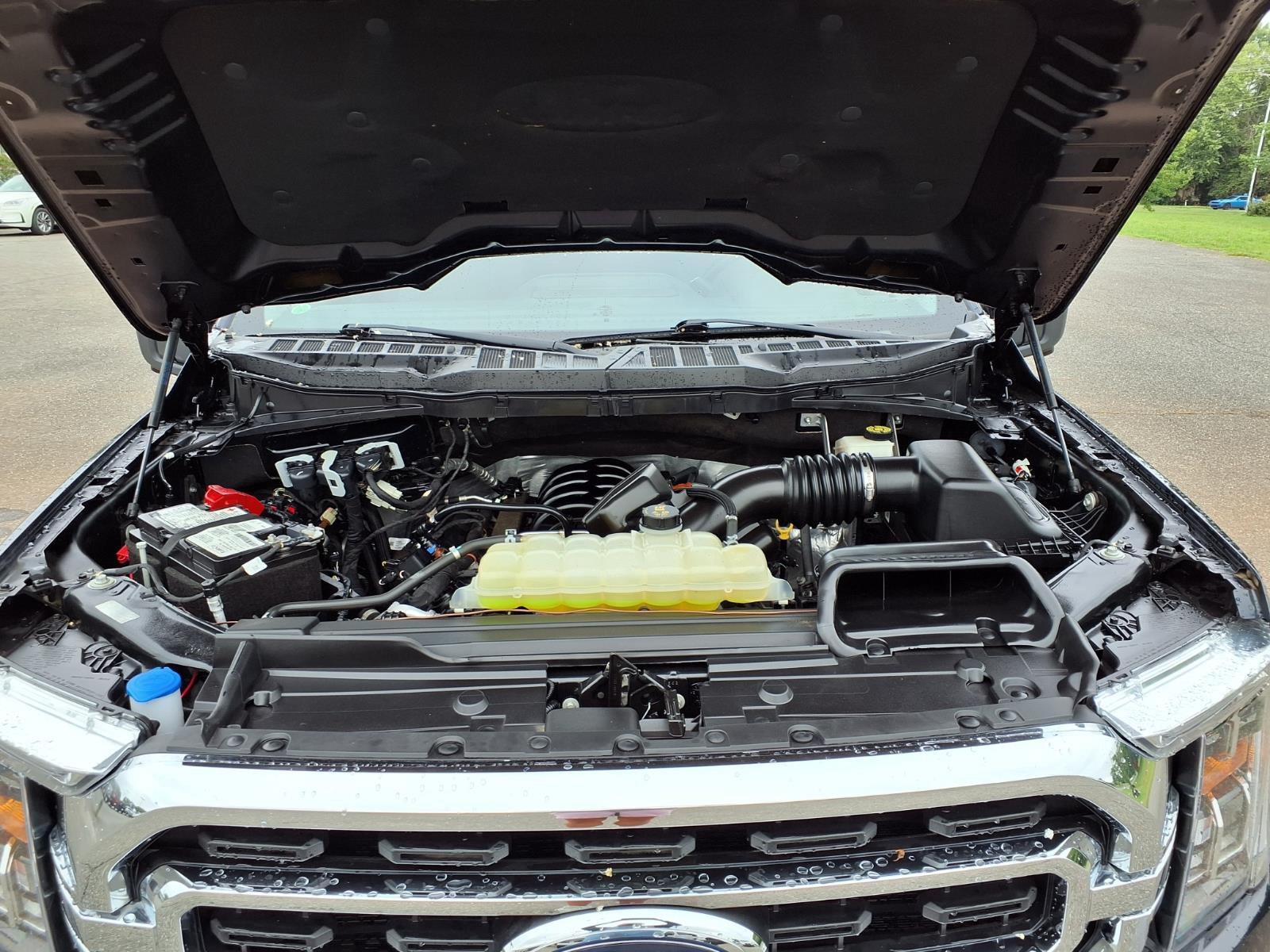 Used 2022 Antimatter Blue Metallic Ford XLT image 29