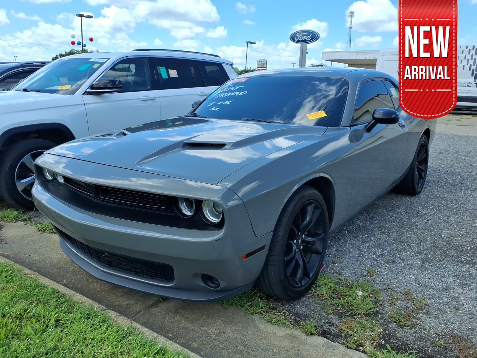 Destroyer Gray Clearcoat 2018 Dodge Challenger Coupe Rear-Wheel Drive 8-Speed Automatic