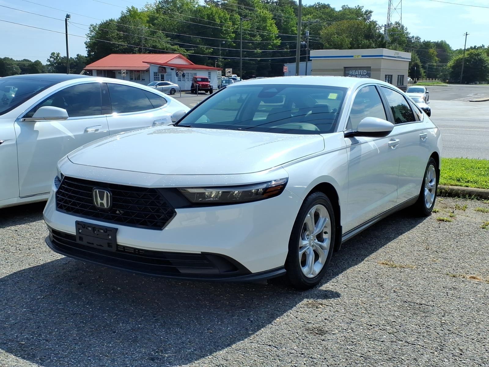 Platinum White Pearl 2023 Honda Accord Sedan Front-Wheel Drive Continuously Variable Transmission