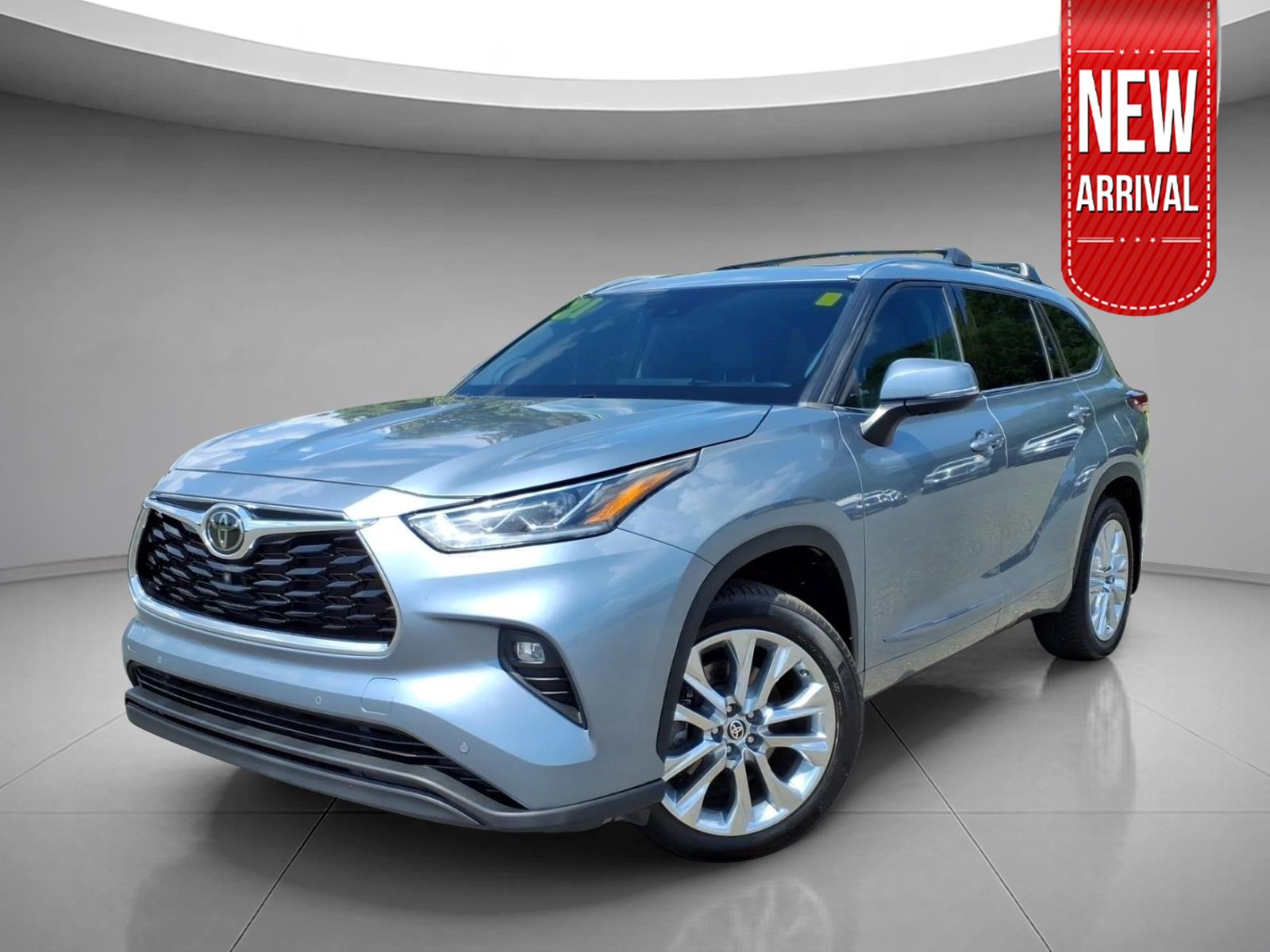 Moon Dust 2021 Toyota Highlander SUV / Crossover All-Wheel Drive Automatic