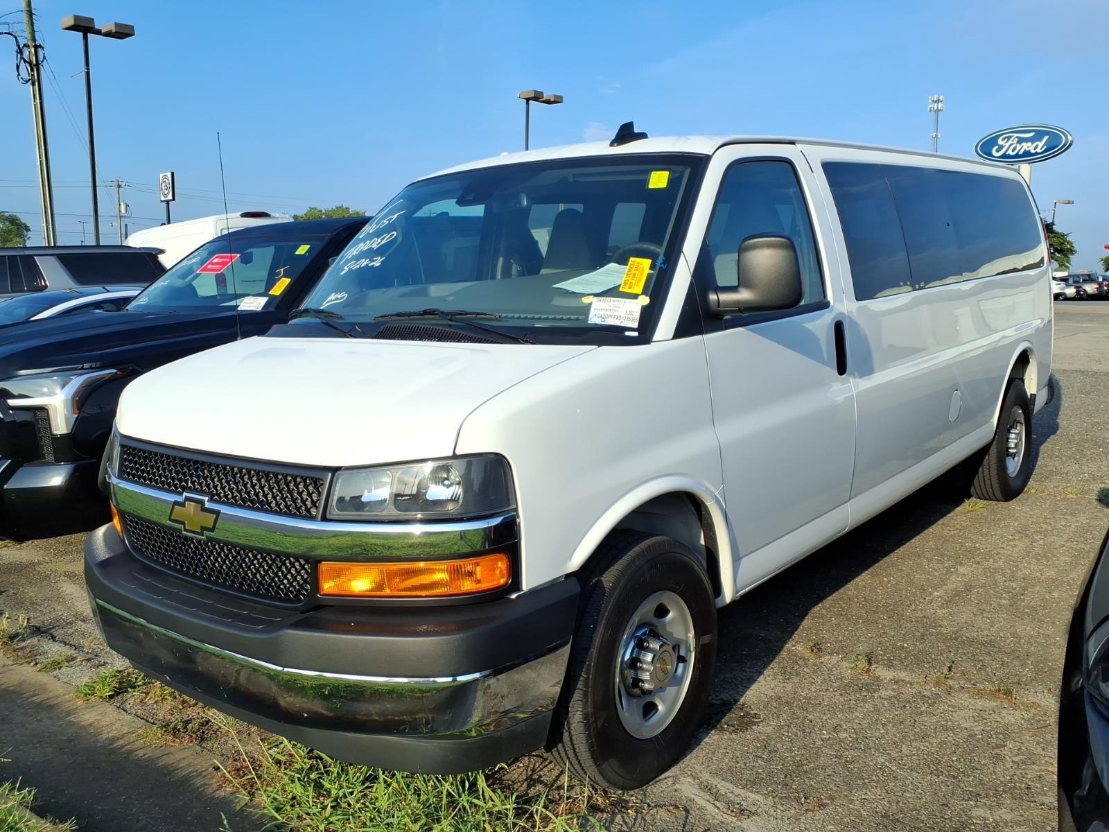 Summit White 2025 Chevrolet Express Van Rear-Wheel Drive 8-Speed Automatic
