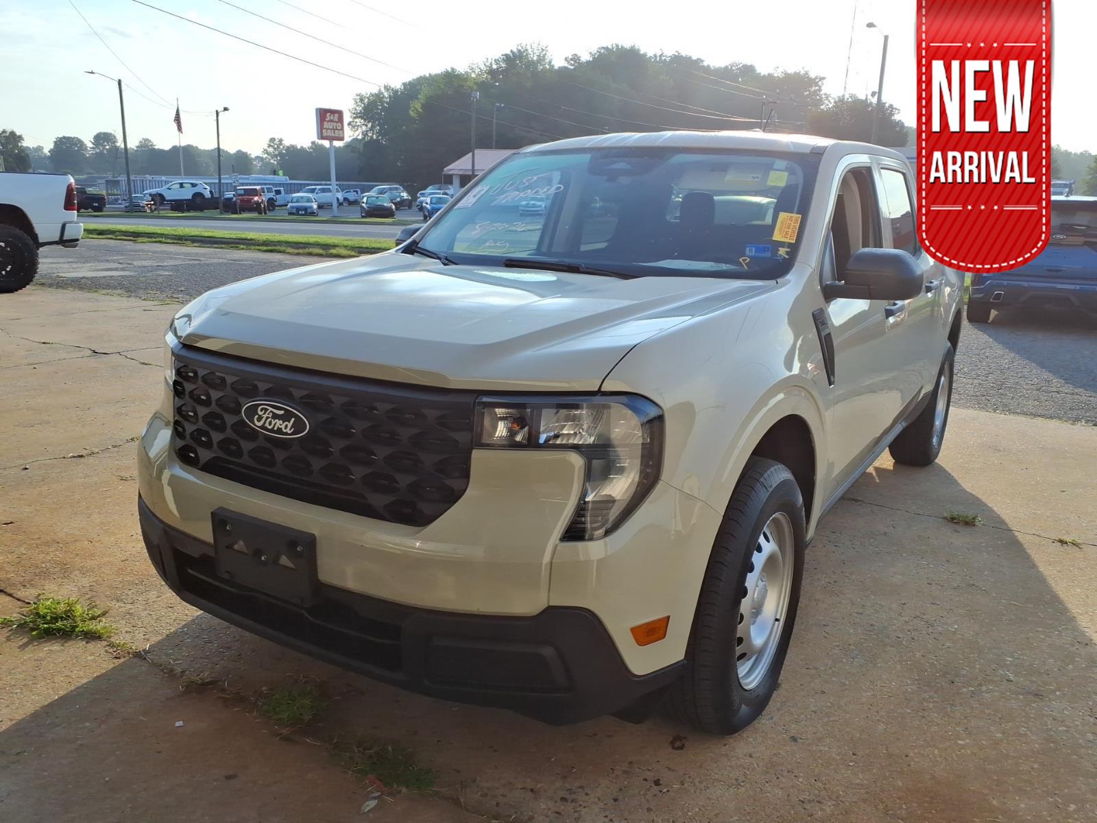 Desert Sand 2025 Ford Maverick Pickup Truck All-Wheel Drive Continuously Variable Transmission