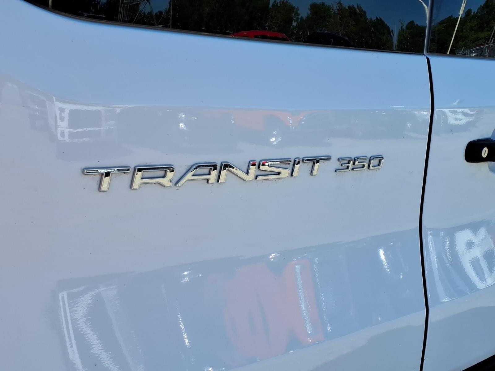 Used 2024 Oxford White Ford XLT image 6