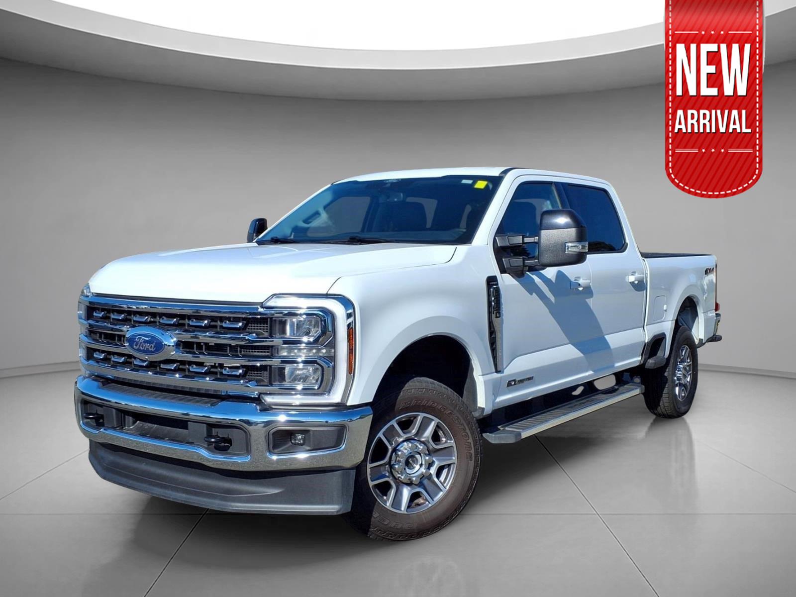 White 2026 Ford F-250 Super Duty Pickup Truck Four-Wheel Drive Automatic