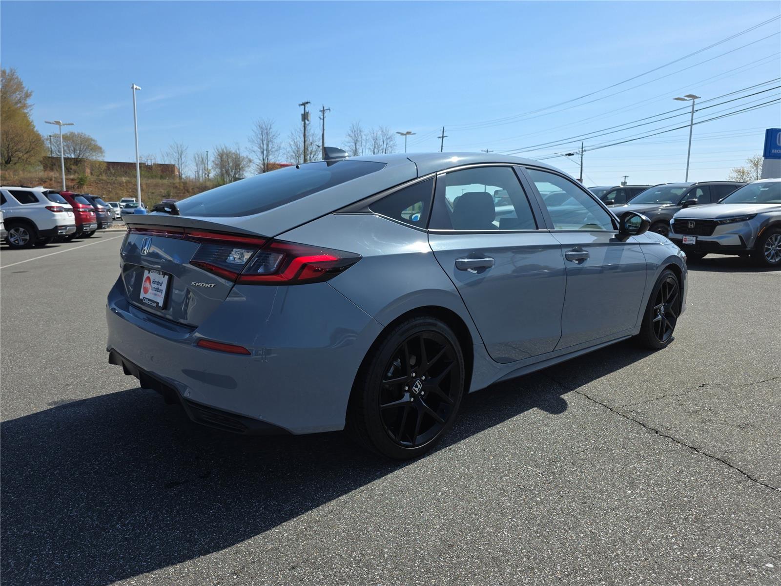 View vehicle photo 6