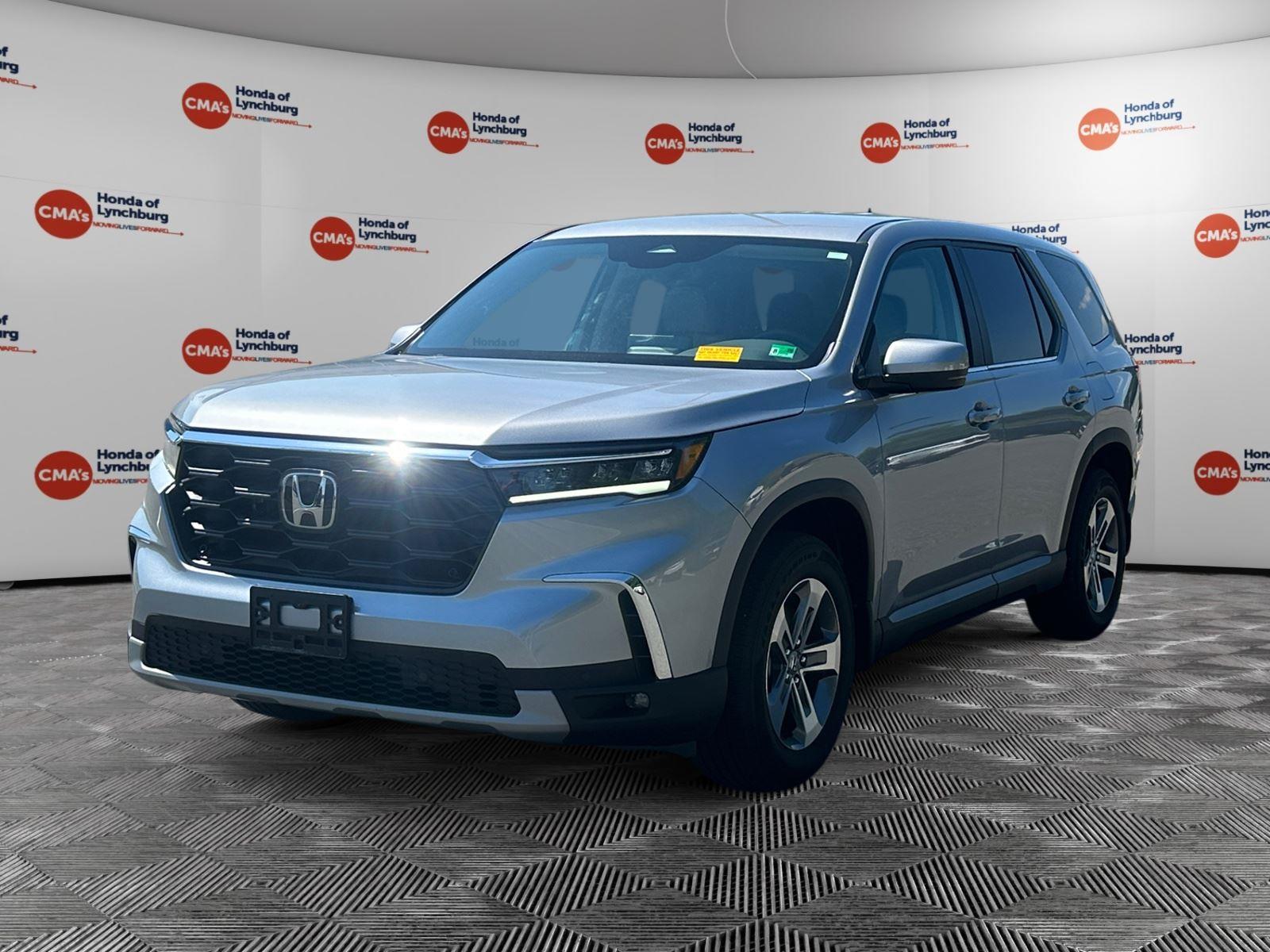 Lunar Silver Metallic 2023 Honda Pilot SUV / Crossover All-Wheel Drive Automatic