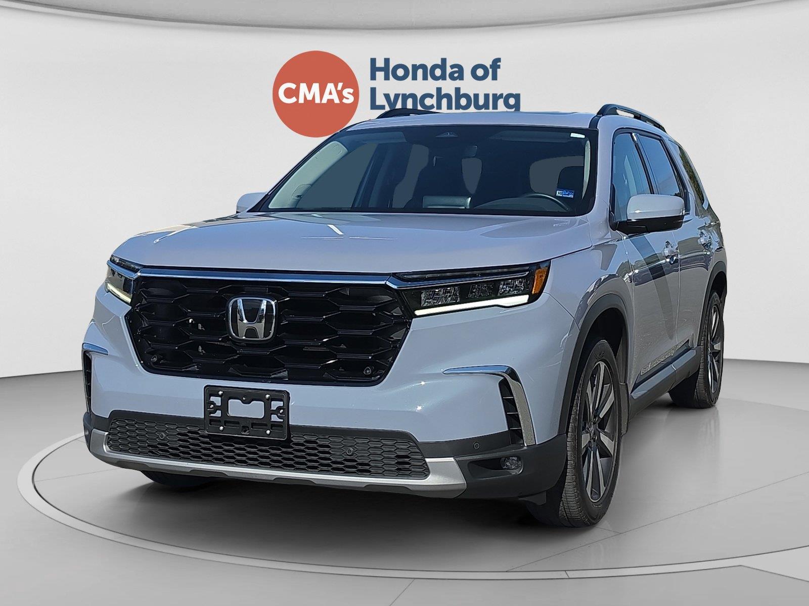 Sonic Gray Pearl 2025 Honda Pilot SUV / Crossover All-Wheel Drive Automatic