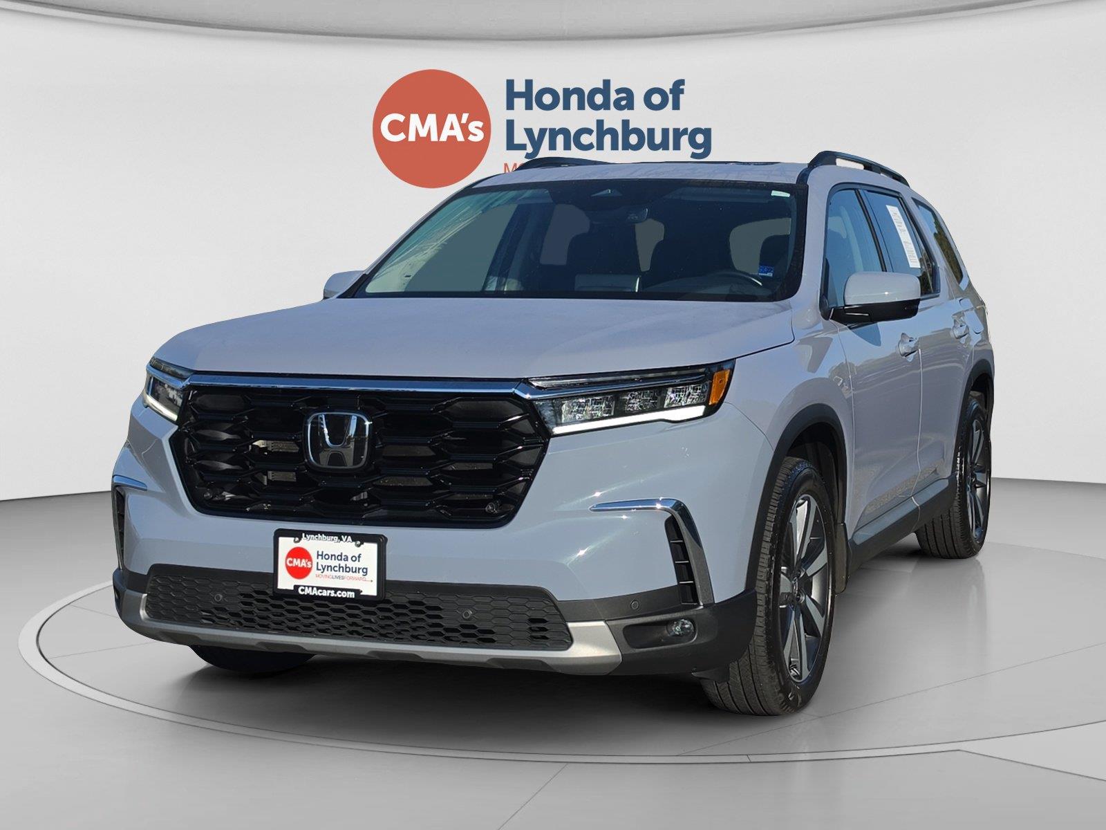Sonic Gray Pearl 2025 Honda Pilot SUV / Crossover All-Wheel Drive Automatic