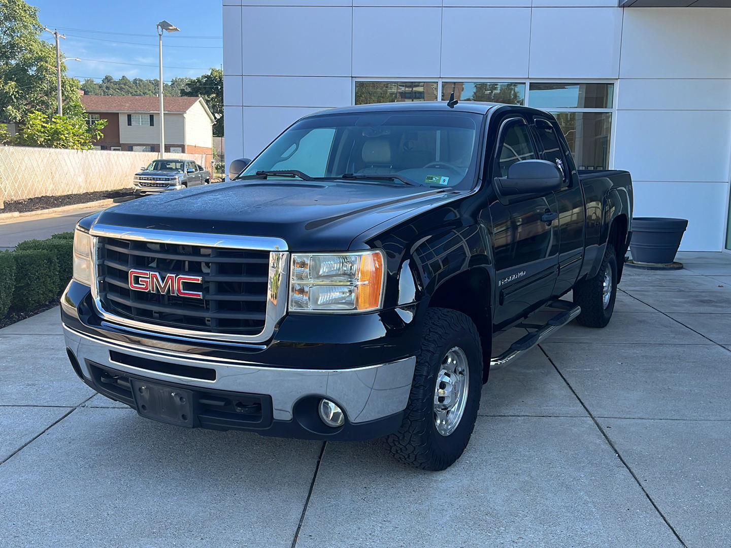 Onyx Black 2008 GMC Sierra 2500HD Pickup Truck Four-Wheel Drive 6-Speed Automatic
