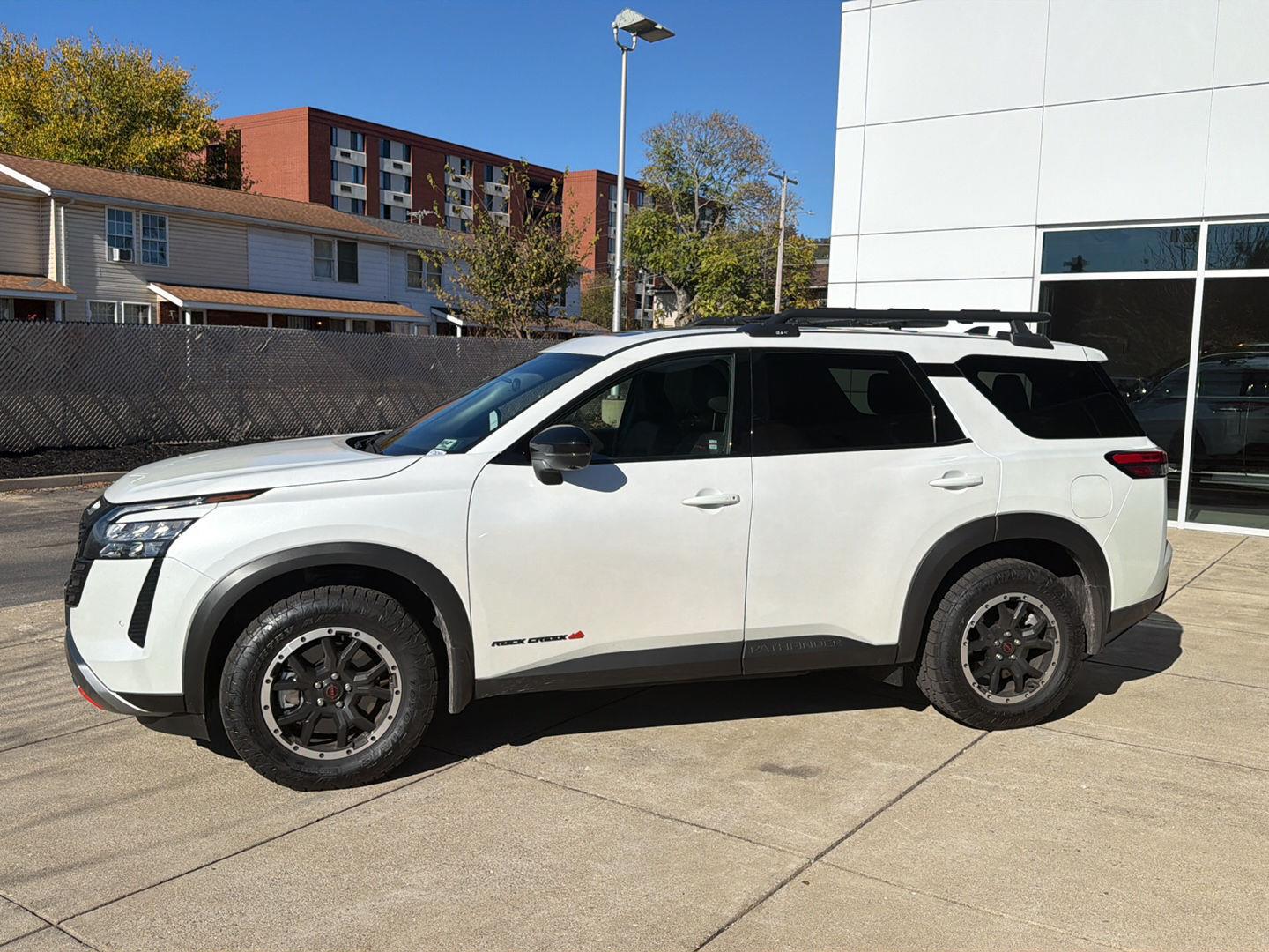 Everest White Pearl Tricoat 2026 Nissan Pathfinder SUV / Crossover All-Wheel Drive Automatic