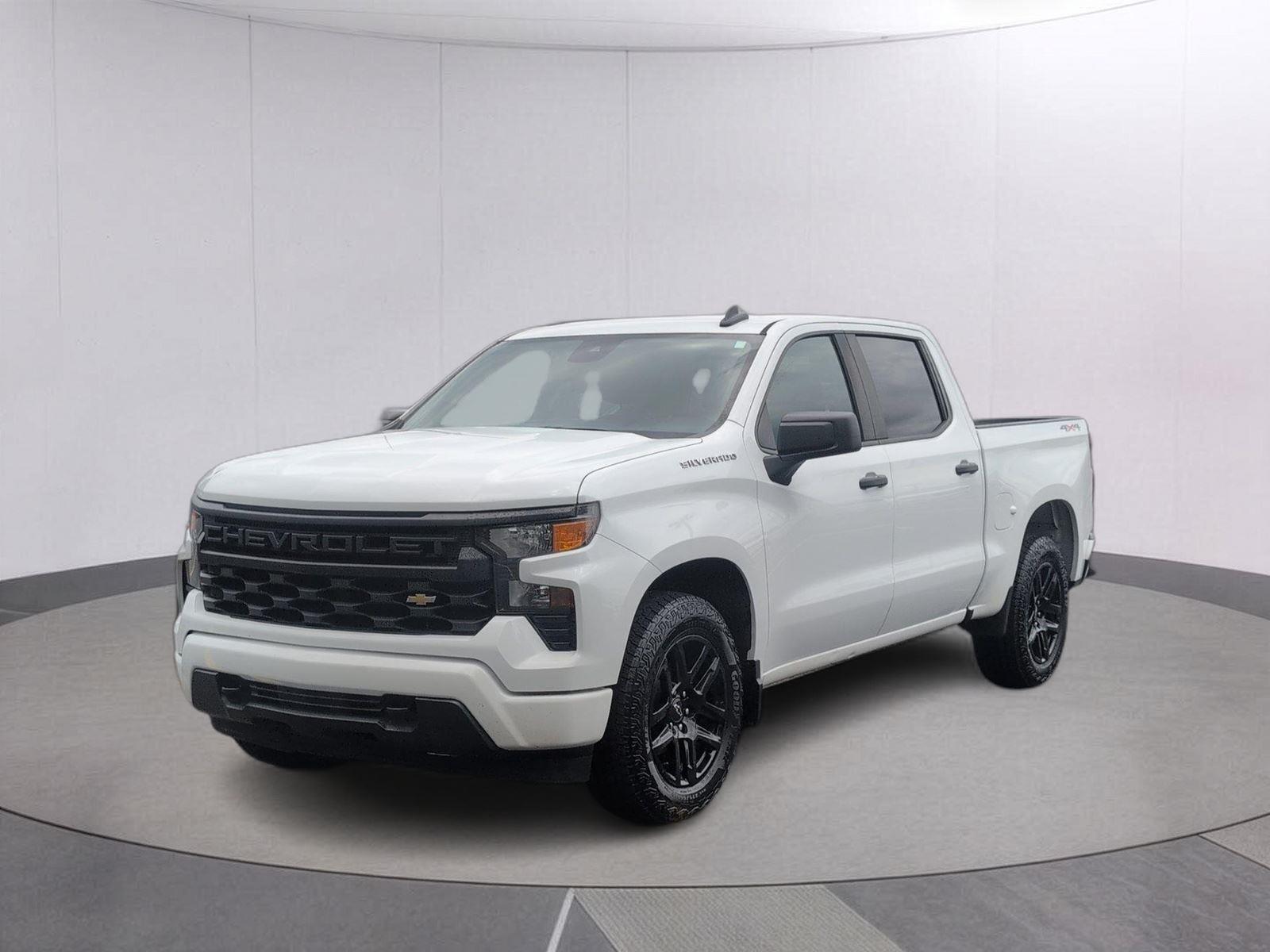 Summit White 2023 Chevrolet Silverado 1500 Pickup Truck Four-Wheel Drive 8-Speed Automatic