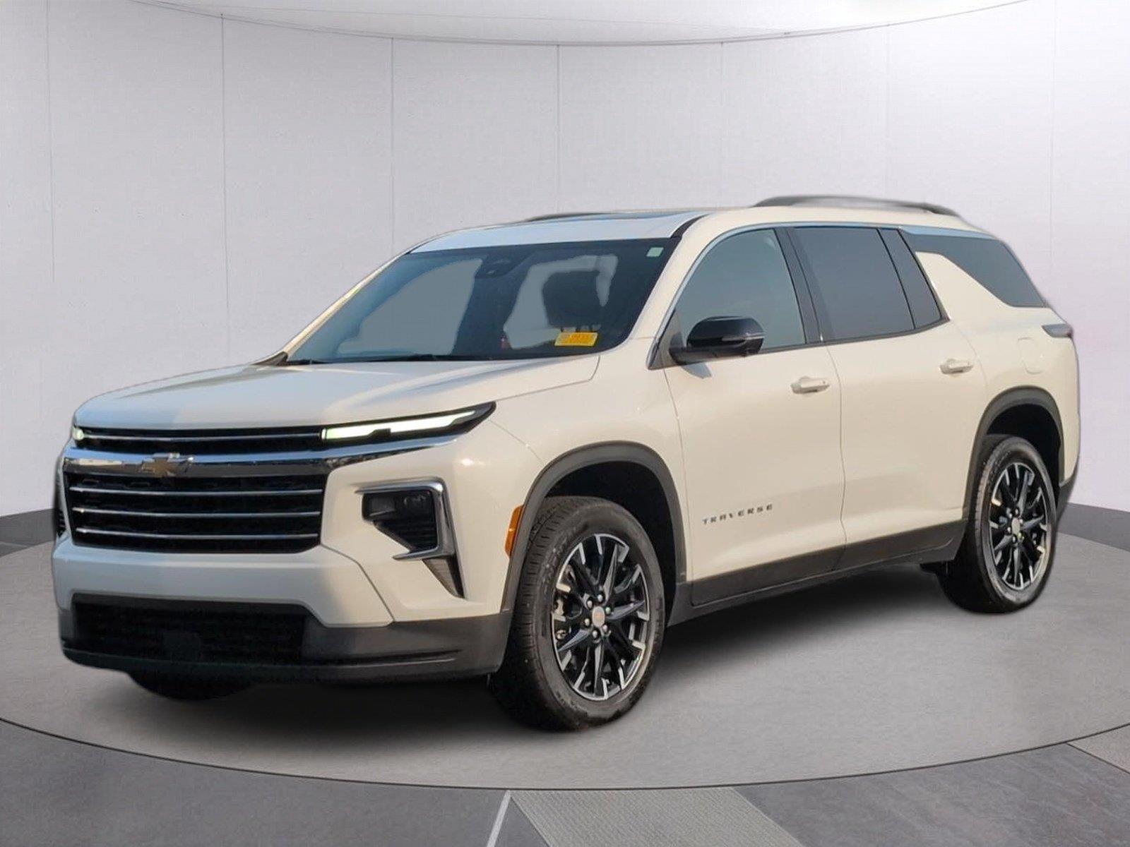 Summit White 2025 Chevrolet Traverse SUV / Crossover Front-Wheel Drive 8-Speed Automatic