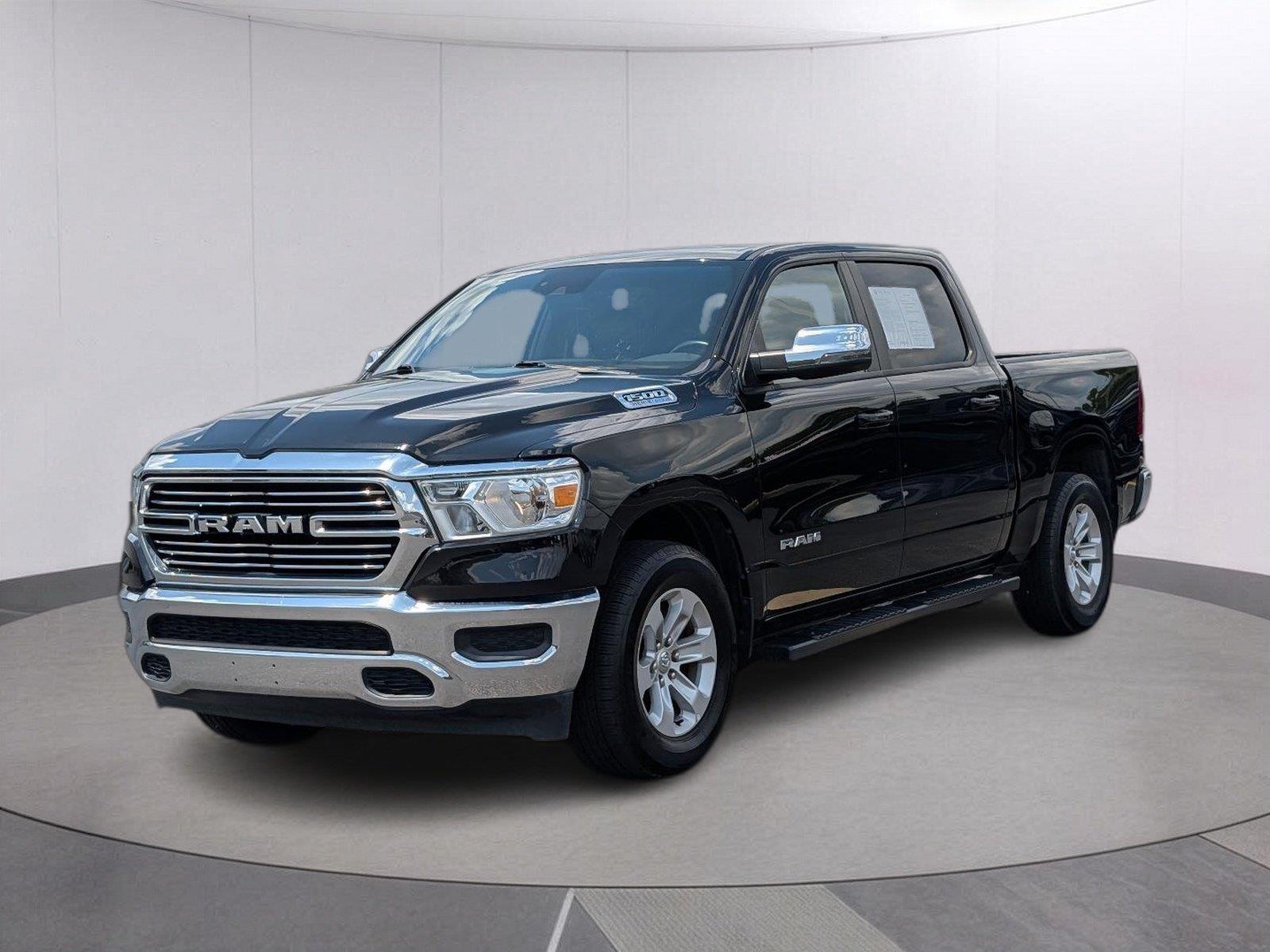 Diamond Black Crystal Pearlcoat 2024 RAM 1500 Pickup Truck 4X2 8-Speed Automatic