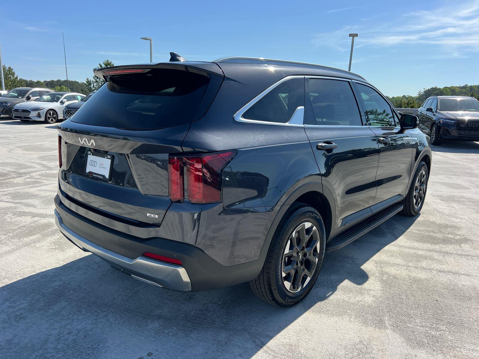 Used 2025 Kia Sorento SUV