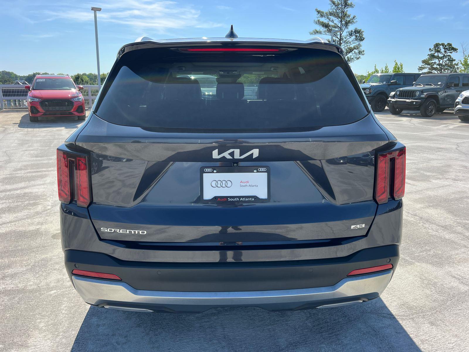 Used 2025 Kia Sorento SUV