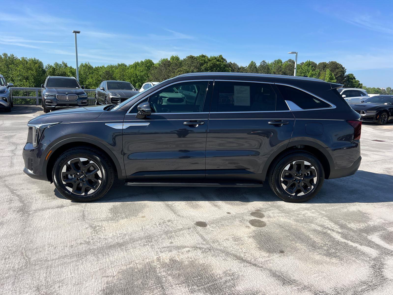 Used 2025 Kia Sorento SUV