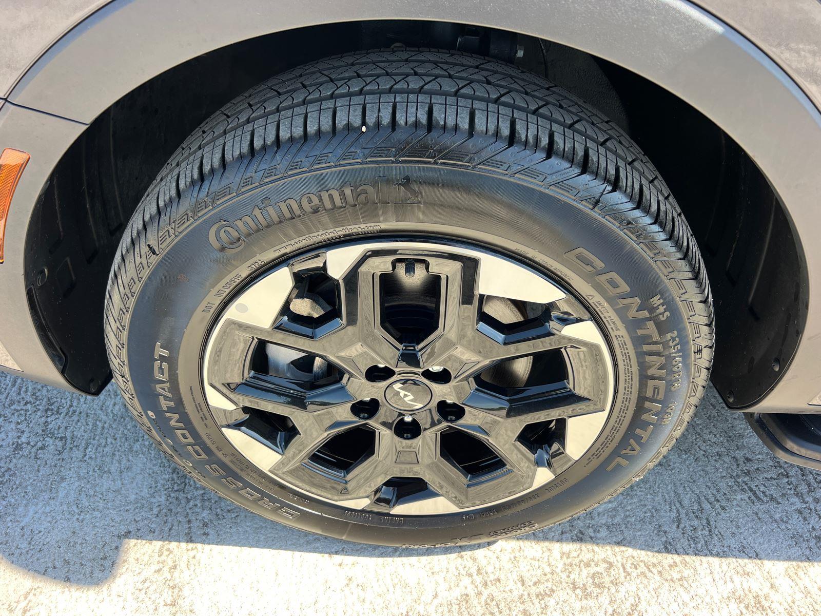Used 2025 Kia Sorento SUV