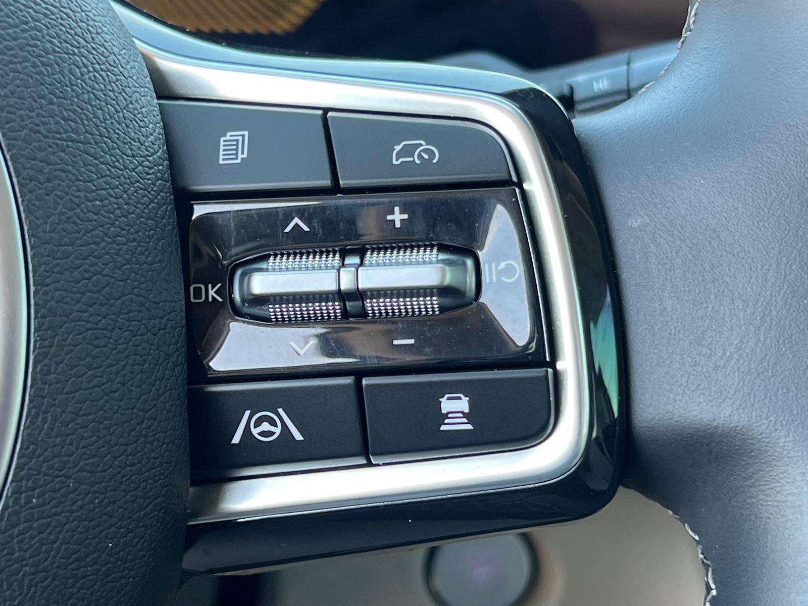 Used 2025 Kia Sorento SUV
