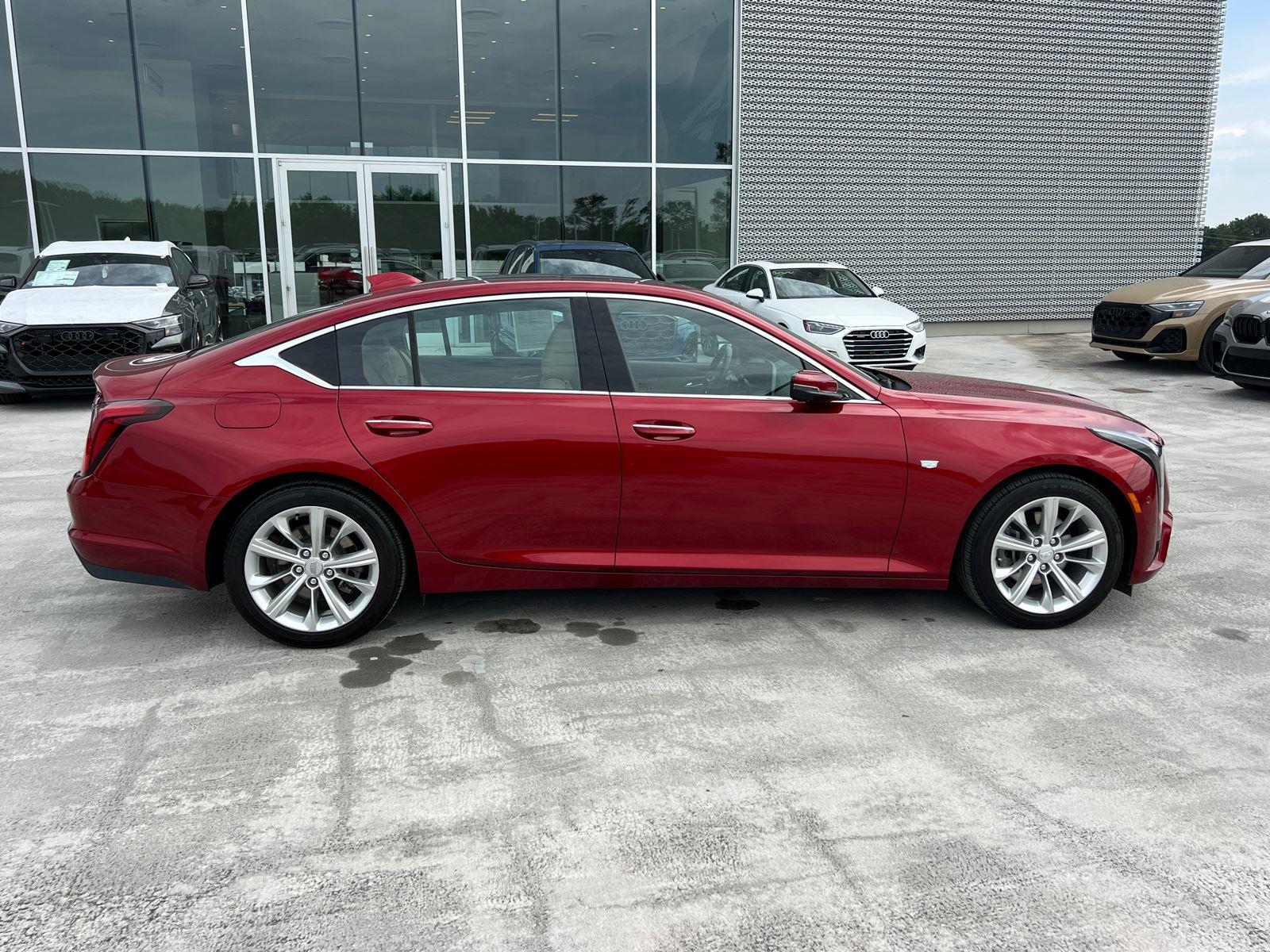 View vehicle photo 4