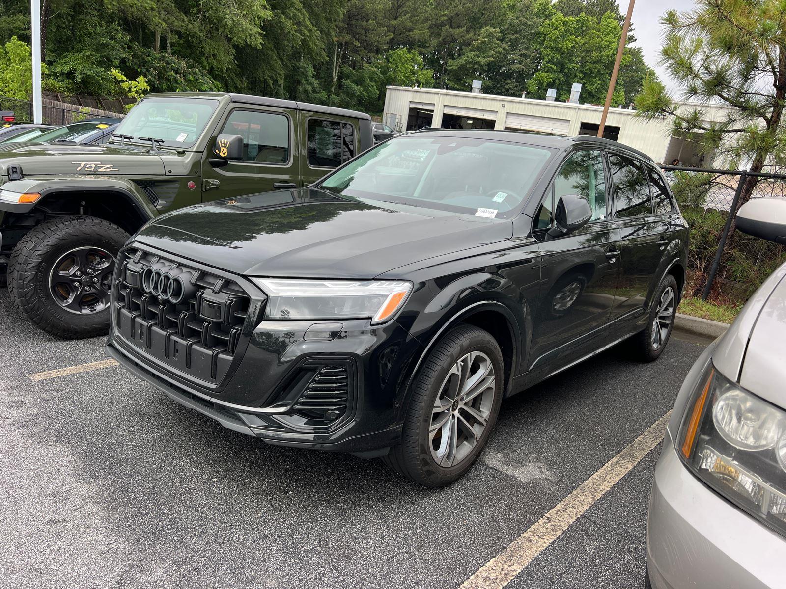 Mythos Black Metallic 2025 Audi Q7 quattro Premium 45 TFSI SUV / Crossover All-Wheel Drive Automatic