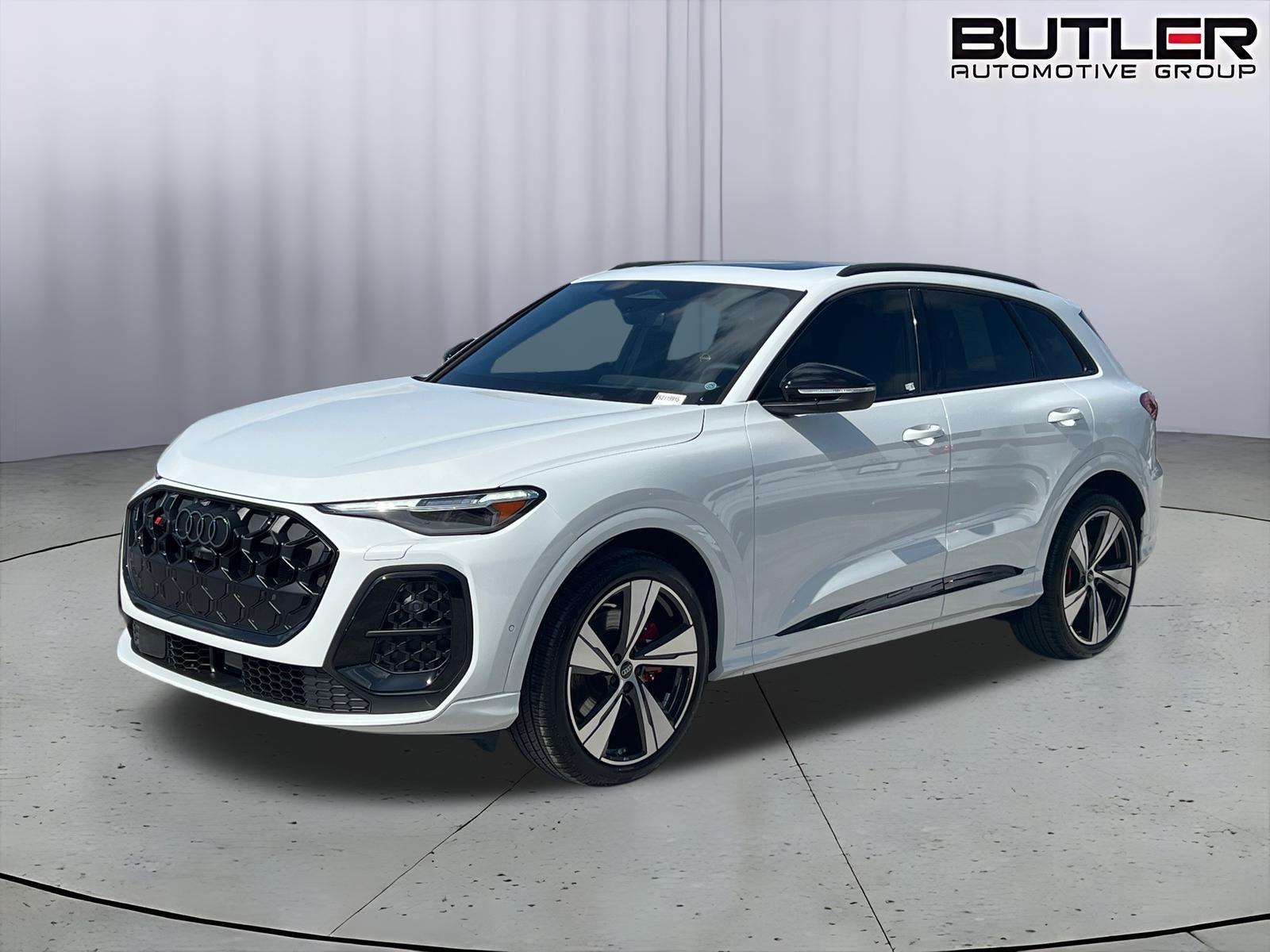 Glacier White Metallic 2025 Audi SQ5 SUV / Crossover All-Wheel Drive