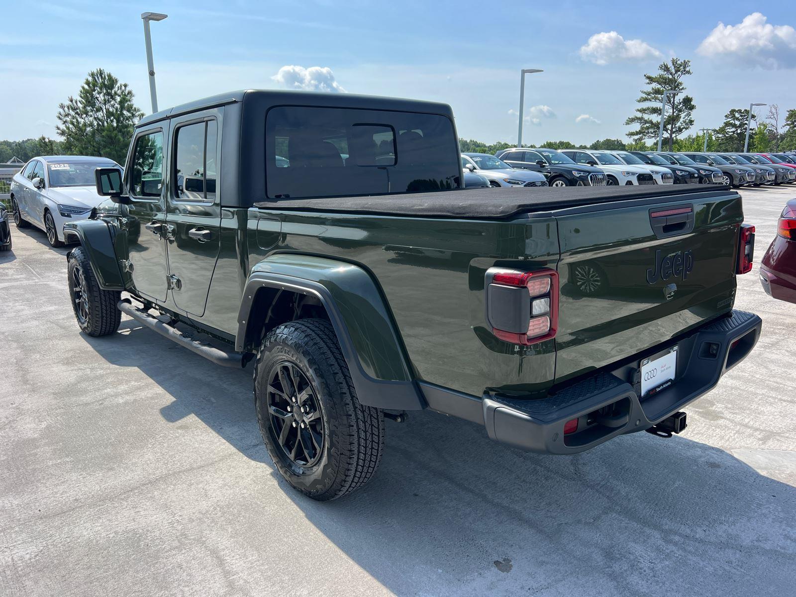 Used 2021 Jeep Gladiator Truck
