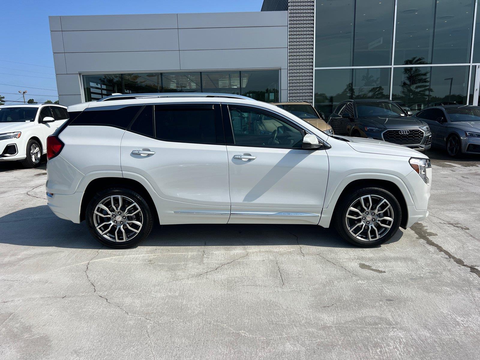 Used 2024 GMC Terrain SUV