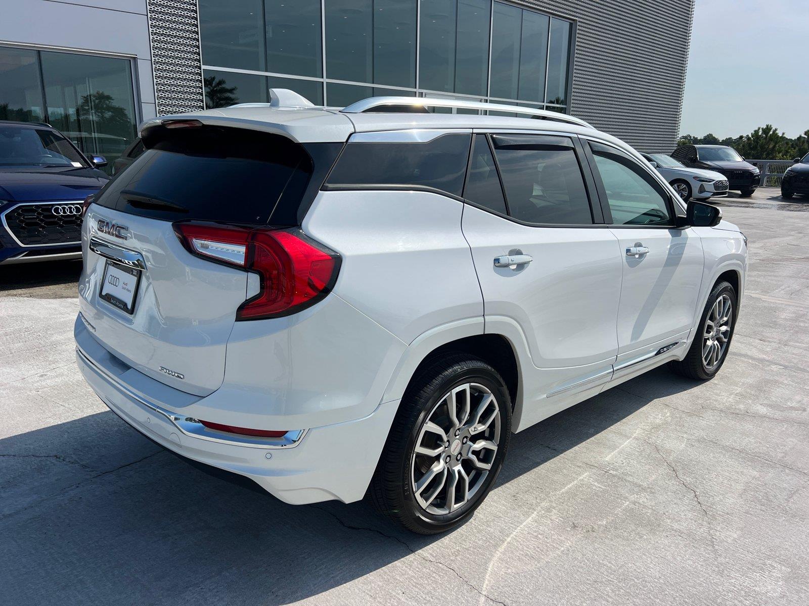 Used 2024 GMC Terrain SUV