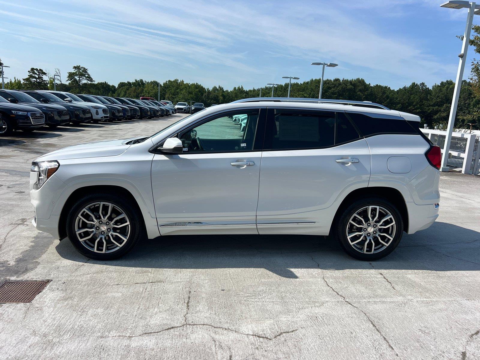 Used 2024 GMC Terrain SUV