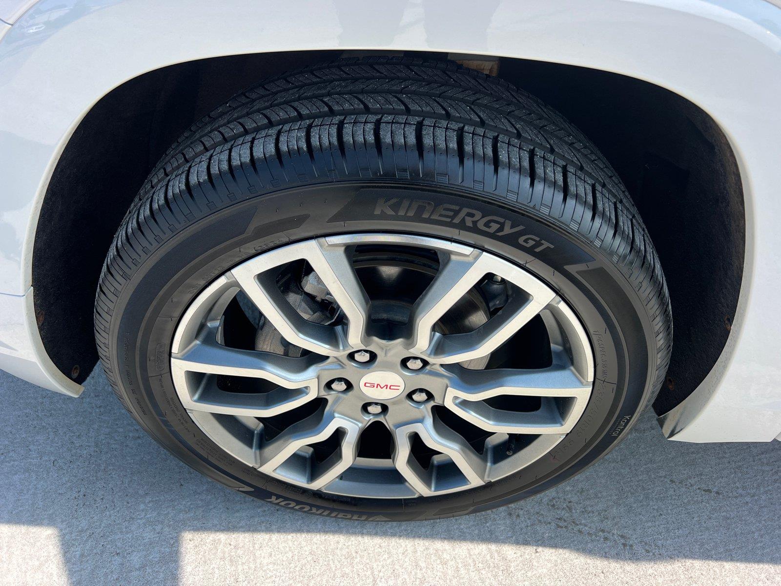 Used 2024 GMC Terrain SUV