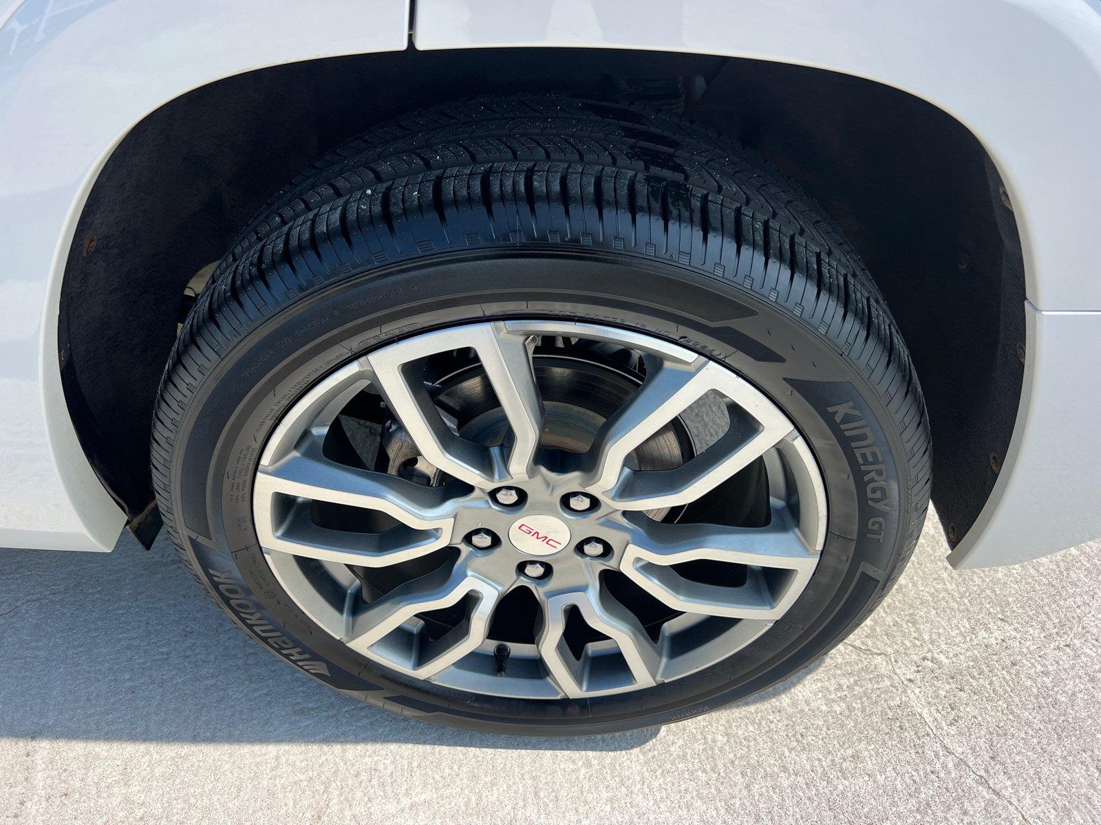 Used 2024 GMC Terrain SUV