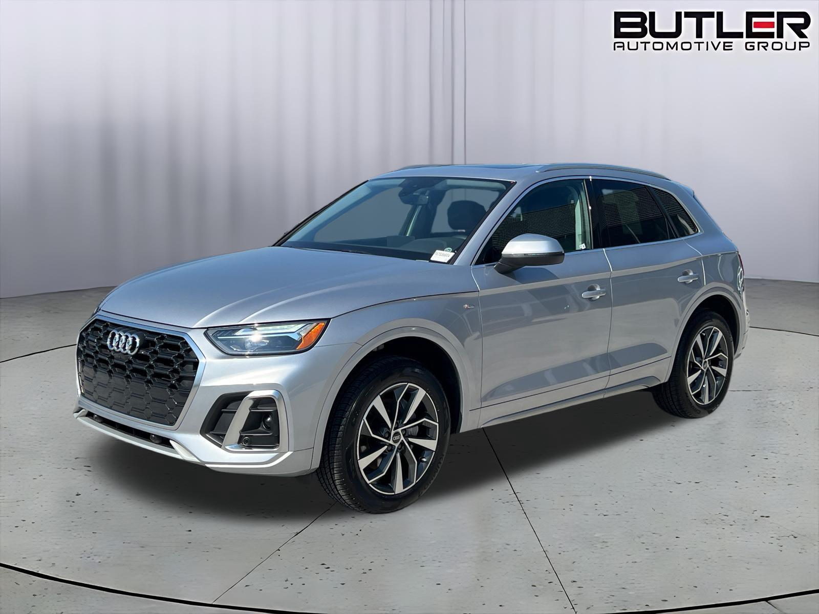 Florett Silver Metallic 2025 Audi Q5 SUV / Crossover All-Wheel Drive Automatic
