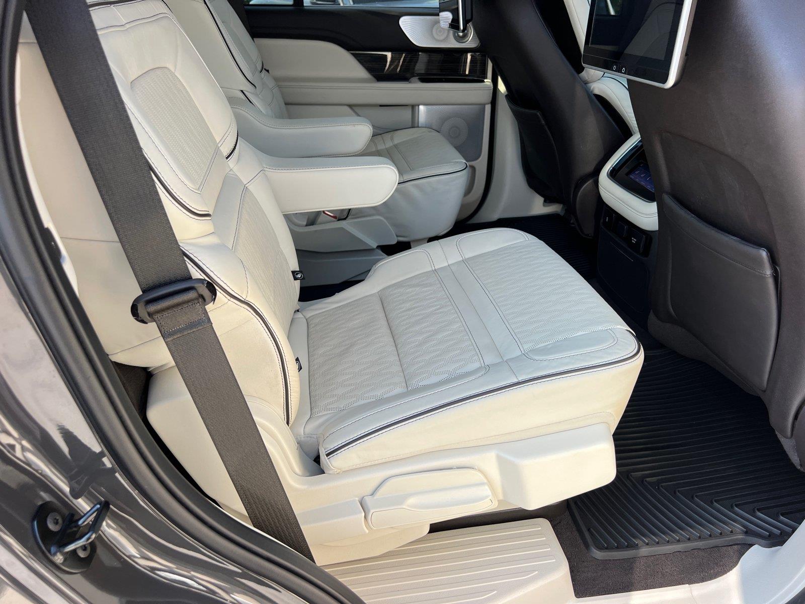 Used 2024 Lincoln Navigator SUV